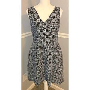 New Gap dress size 10 V-neck & back sleeveless A-line floral 100% linen black